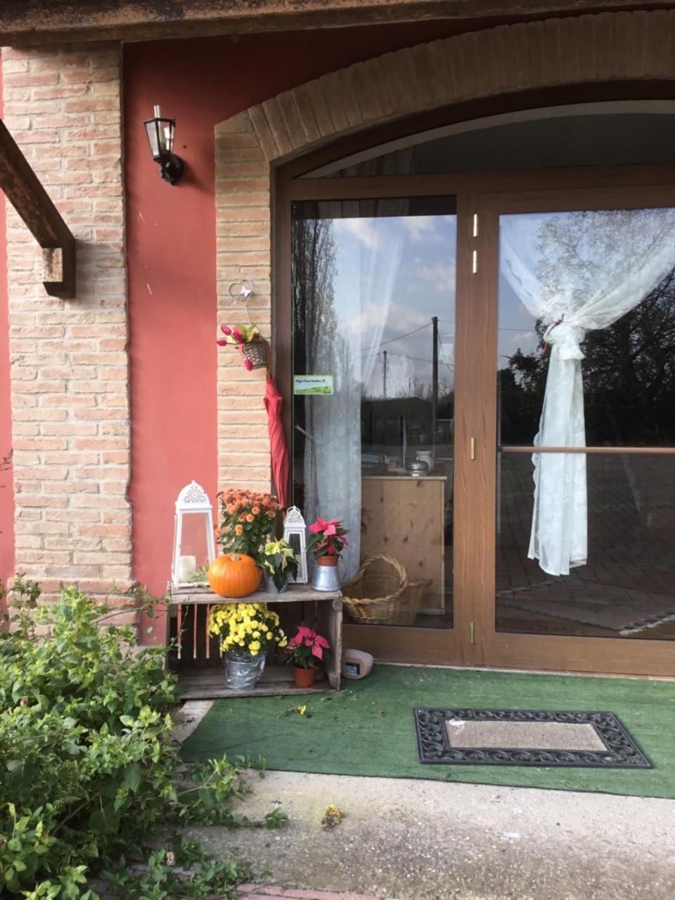 Agriturismo La Fattoria Del Boschetto Fontanellato Exterior photo